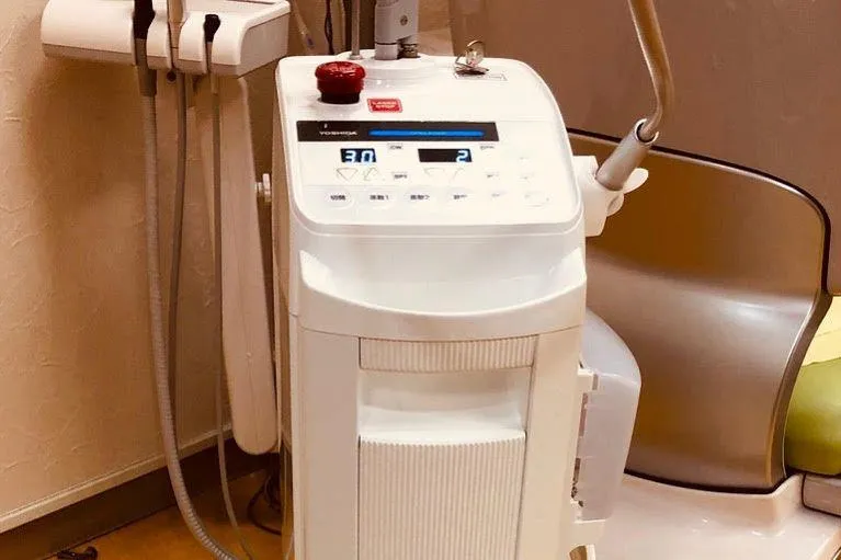 歯科用レーザー治療器